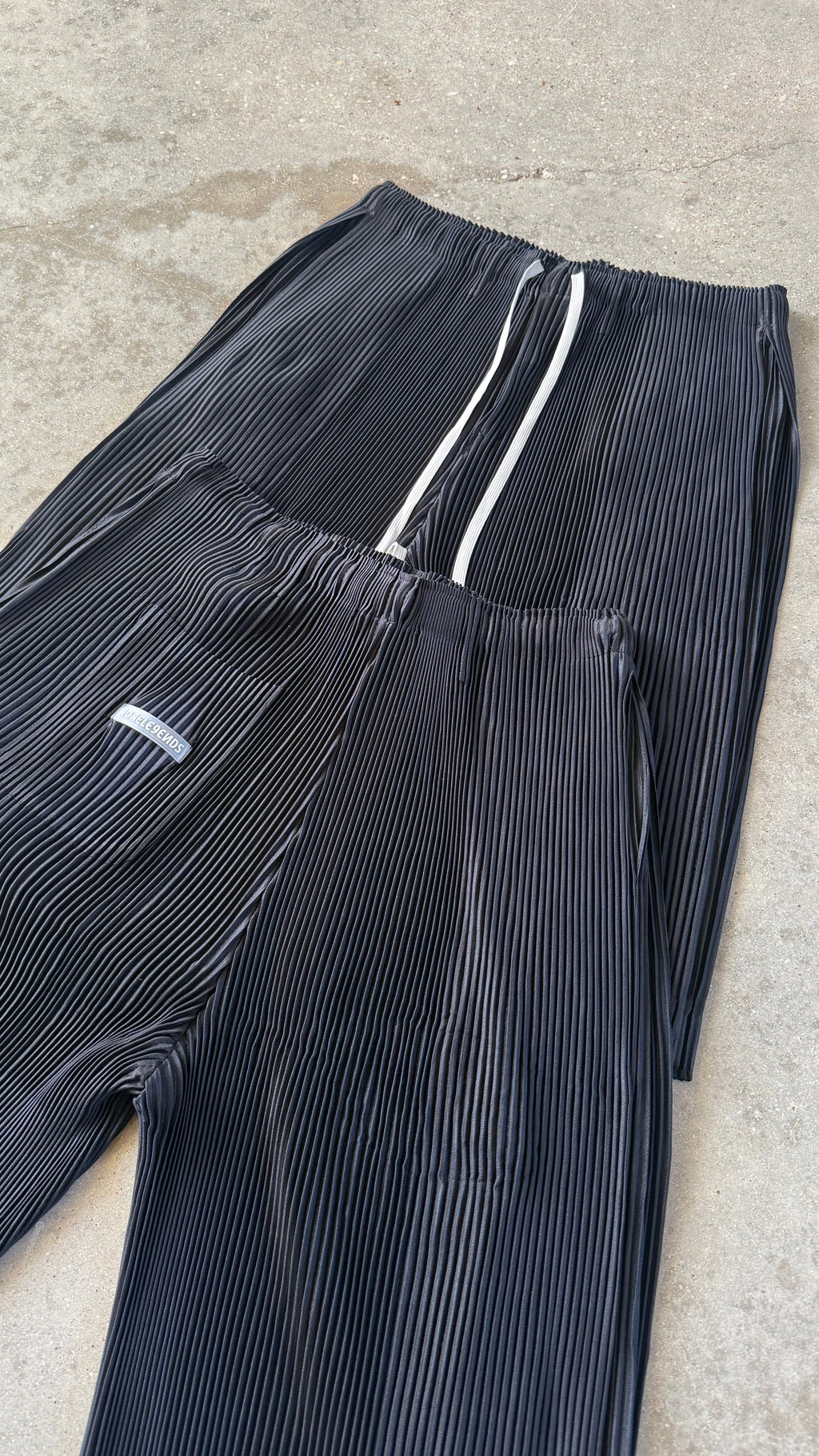 Côtelé Noir Shorts