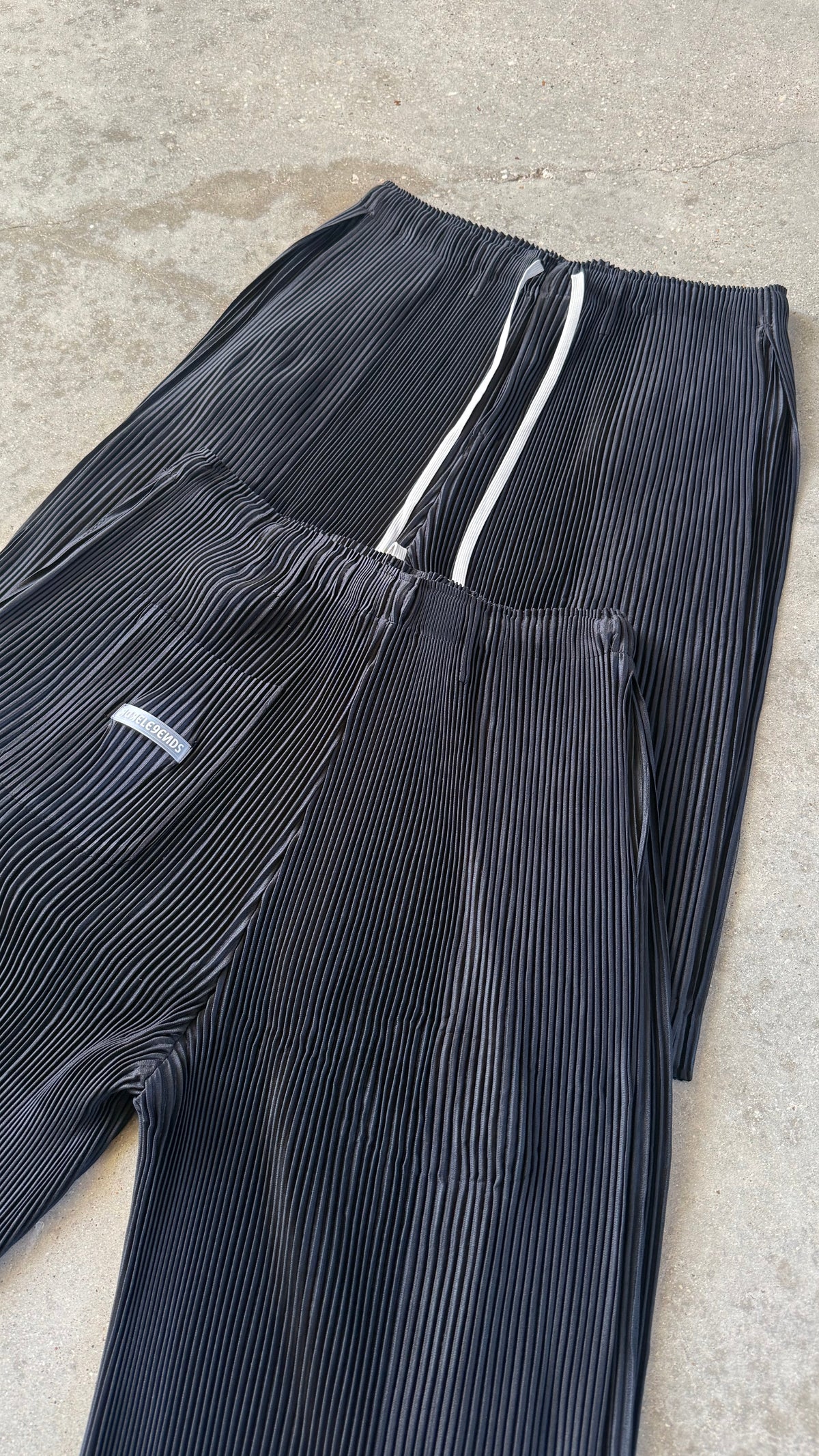 Côtelé Noir Shorts